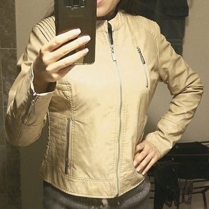 NWOT🏍 Beige Cream Vegan Leather Moto Jacket